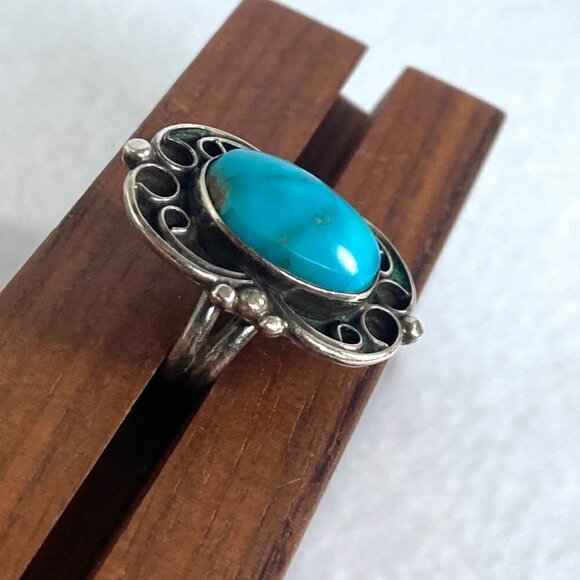 VTG Oxidized Sterling Silver Southwest Style Turquoise Scrollwork Ring Sz 2.75 - Picture 16 of 16